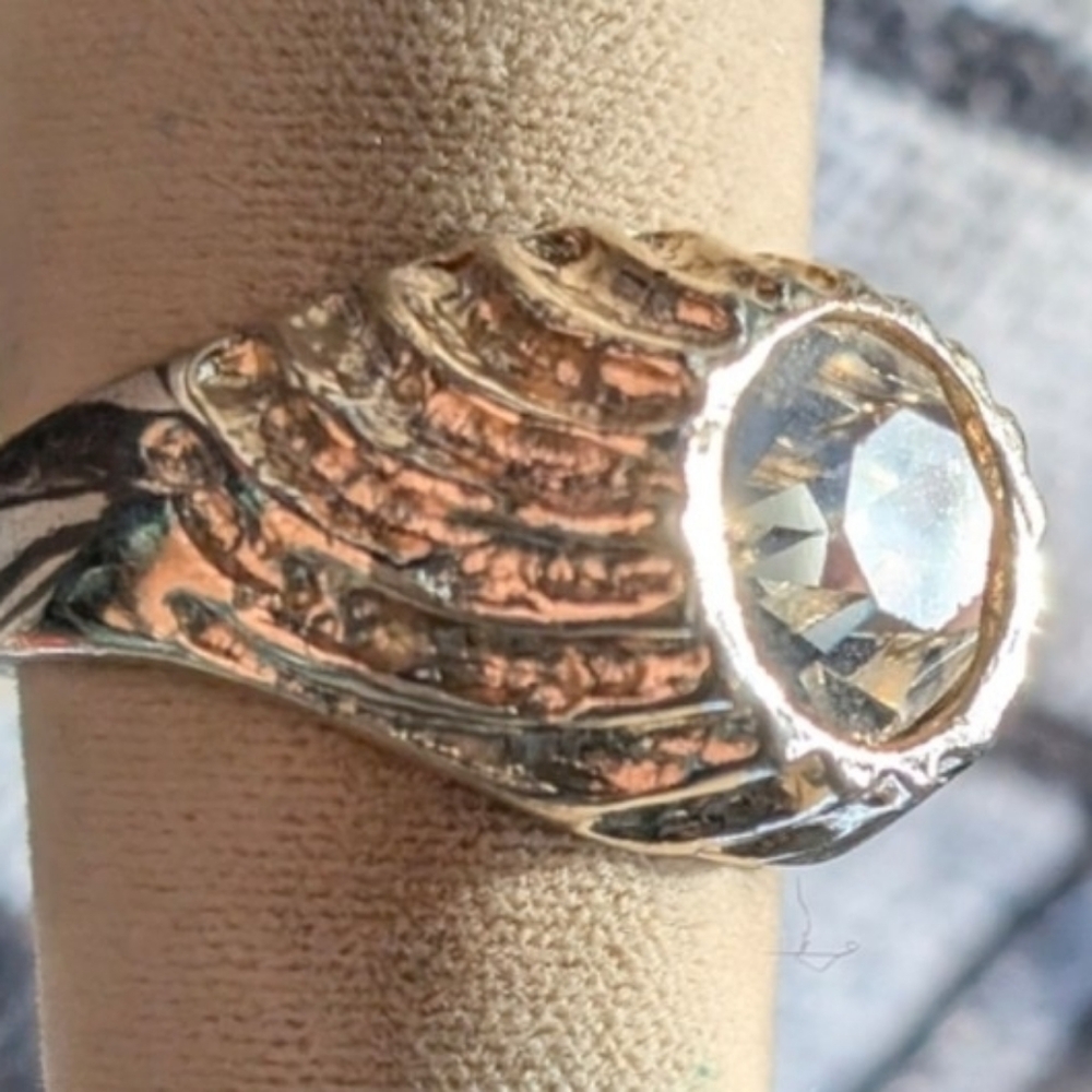 Elegant Gold-Toned Ring with Clear Gemstone  Sz 11